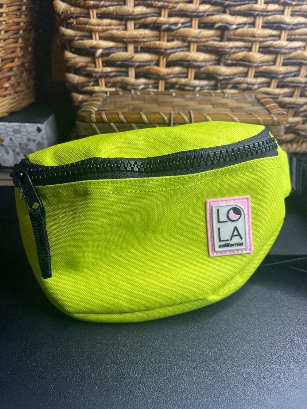 LOLA California Sling Bag Waist Pouch Fanny Pack Chartreuse Neon Mondo 80s Style
